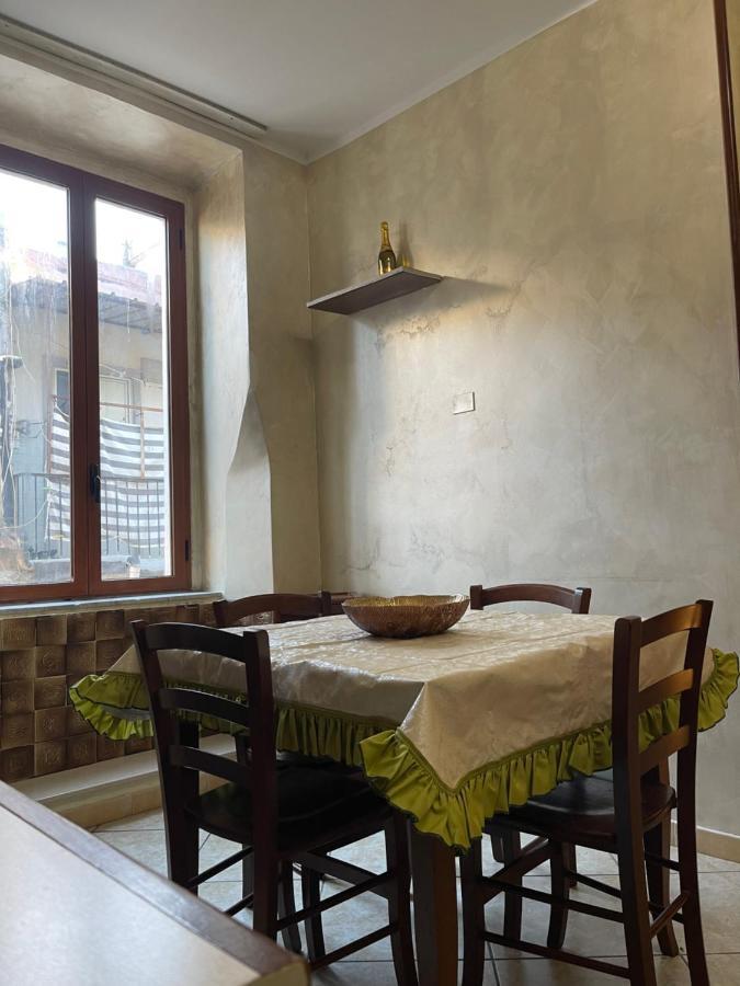 Casa Di Nonna Bertina Apartment เนเปิลส์ ภายนอก รูปภาพ