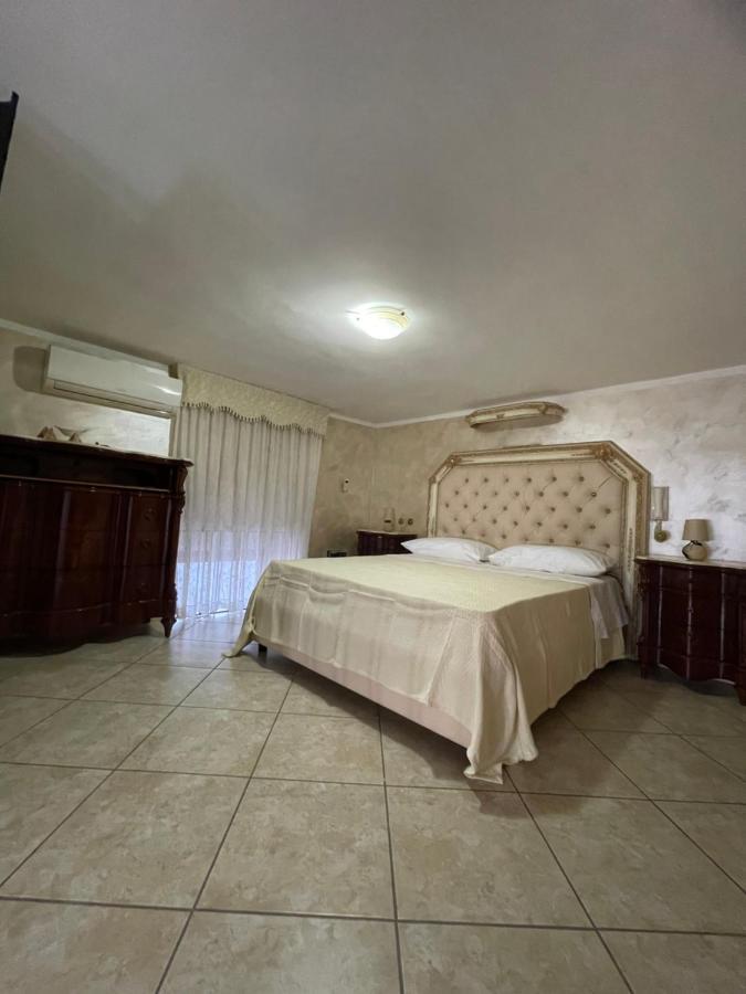 Casa Di Nonna Bertina Apartment เนเปิลส์ ภายนอก รูปภาพ